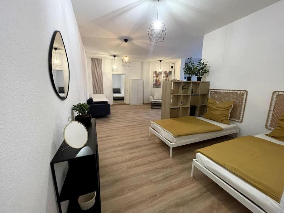 150Qm - 5 Rooms - Free Parking - Mallibase Apartments Ганновер Экстерьер фото
