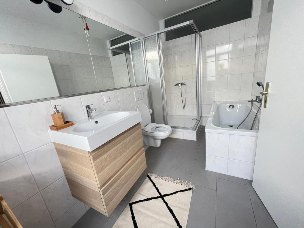 150Qm - 5 Rooms - Free Parking - Mallibase Apartments Ганновер Экстерьер фото