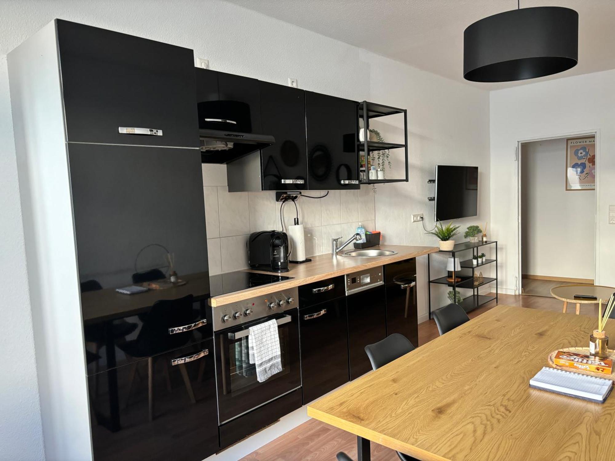 150Qm - 5 Rooms - Free Parking - Mallibase Apartments Ганновер Экстерьер фото